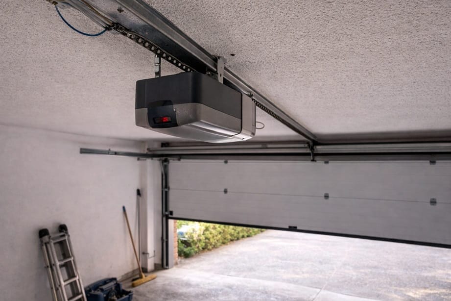 Sistema de automatismos para puerta automatica instalado en Valladolid